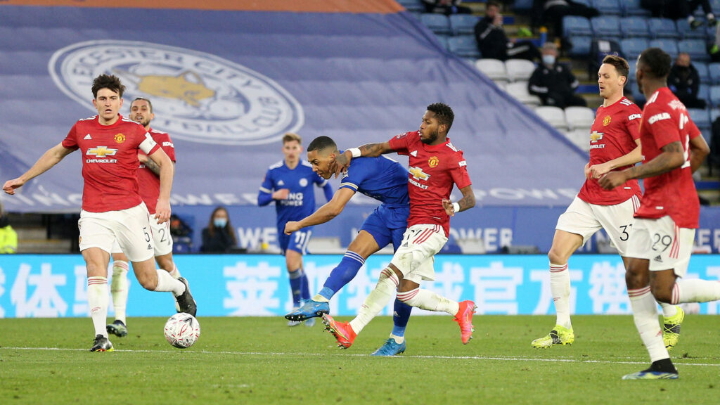 Sân nhà King Power là hy vọng lớn nhất với Leicester